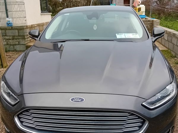 Ford Mondeo Hatchback, Diesel, 2016, Grey