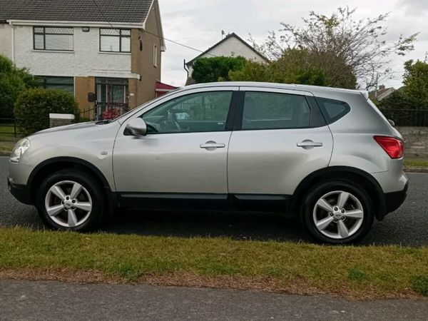 Nissan Qashqai Hatchback, Petrol, 2008, Silver