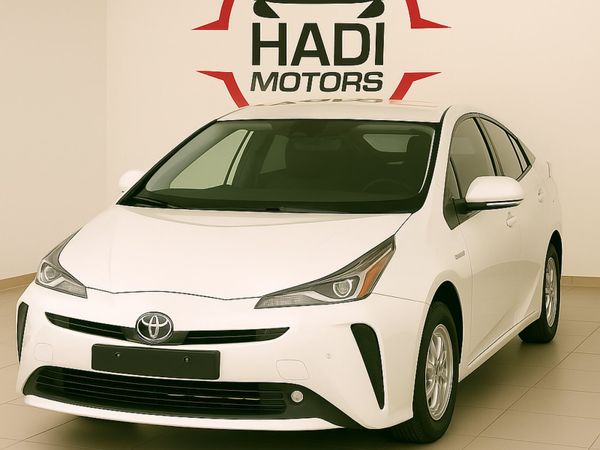 Toyota Prius Saloon, Petrol Hybrid, 2019, White
