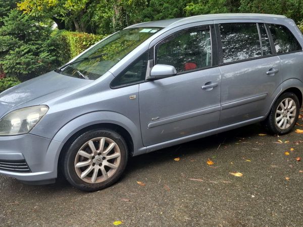 Opel Zafira MPV, Petrol, 2008, Silver