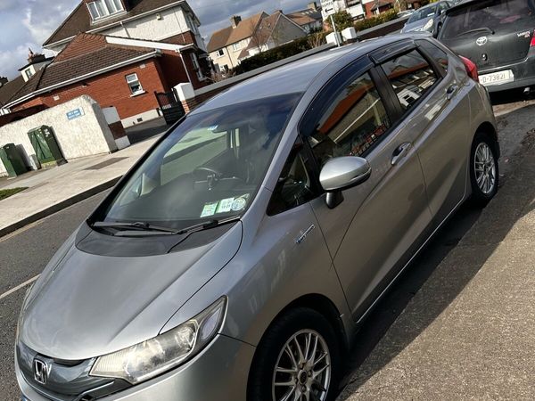 Honda Fit Hatchback, Petrol Hybrid, 2014, Grey
