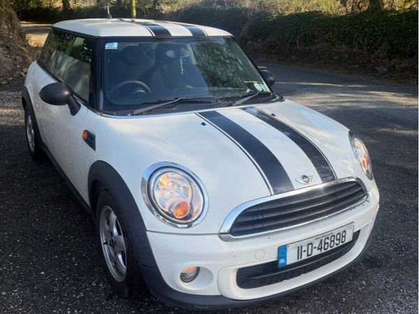 Mini One Hatchback, Diesel, 2011, White