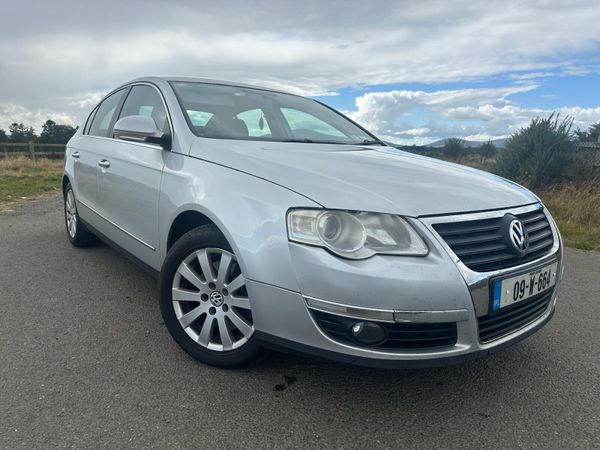 Volkswagen Passat Saloon, Diesel, 2009, Silver