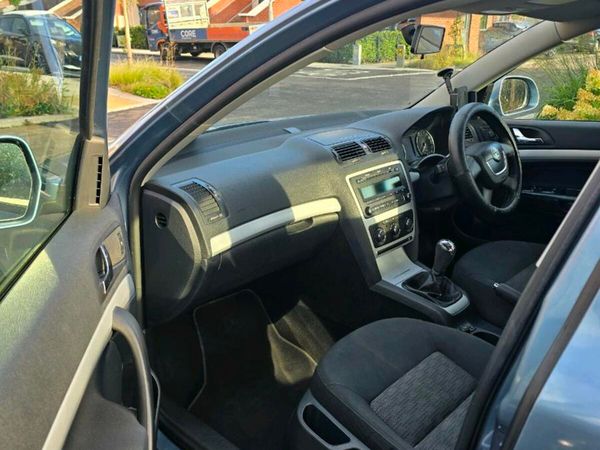 Skoda Octavia Hatchback, Diesel, 2009, Grey