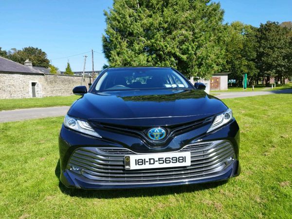 Toyota Camry Saloon, Petrol Hybrid, 2018, Black