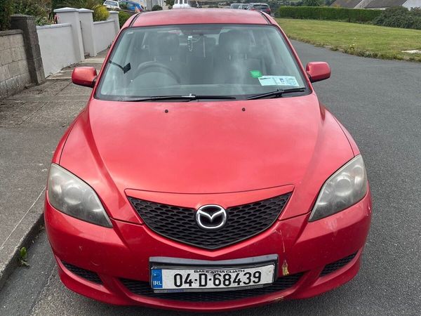 Mazda Mazda3 Hatchback, Petrol, 2004, Red