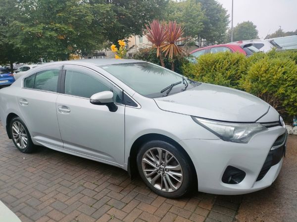Toyota Avensis Saloon, Diesel, 2016, Silver