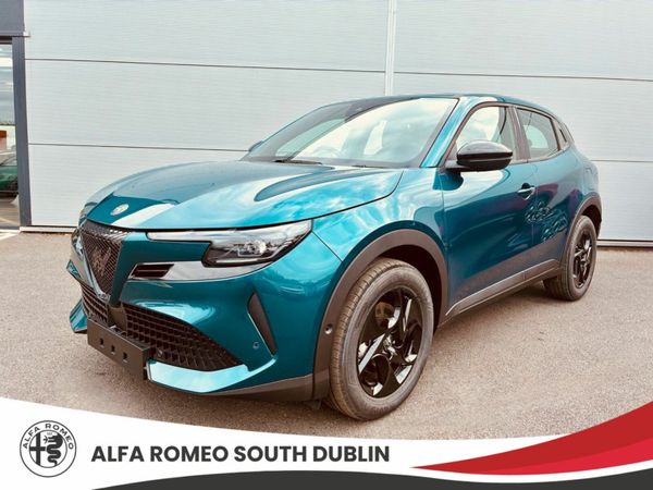 Alfa Romeo Junior Hatchback, Petrol Hybrid, 2025, Blue