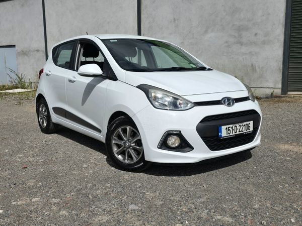 Hyundai i10 Hatchback, Petrol, 2015, White