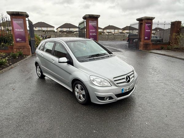 Mercedes-Benz B-Class MPV, Diesel, 2009, Silver