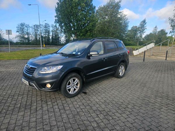Hyundai Santa Fe SUV, Diesel, 2012, Grey