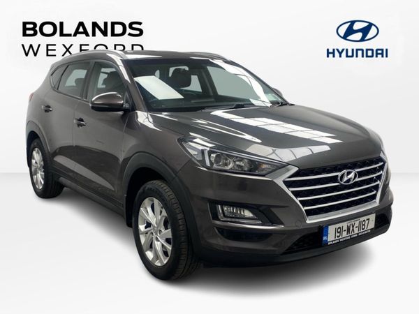 Hyundai Tucson SUV, Petrol, 2019, Brown