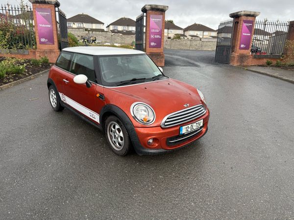 Mini Cooper Hatchback, Petrol, 2012, Orange