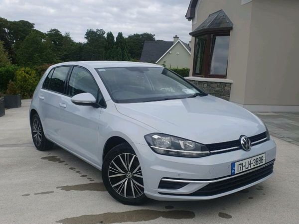 Volkswagen Golf Hatchback, Diesel, 2017, Silver