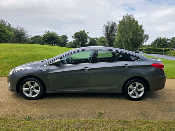 Hyundai i40 Saloon, Diesel, 2014, Silver
