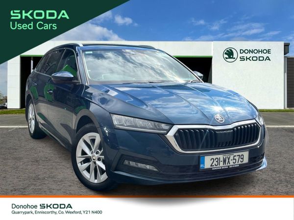 Skoda Octavia Estate, Petrol, 2023, Blue