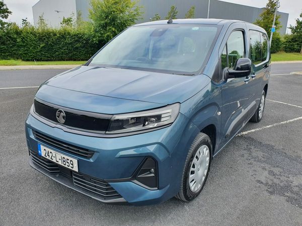 Vauxhall Combo MPV, Electric, 2024, Blue