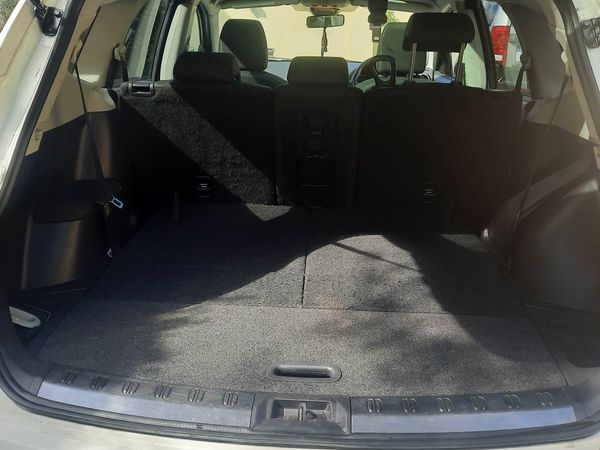 Nissan Qashqai+2 Hatchback, Diesel, 2012, Silver