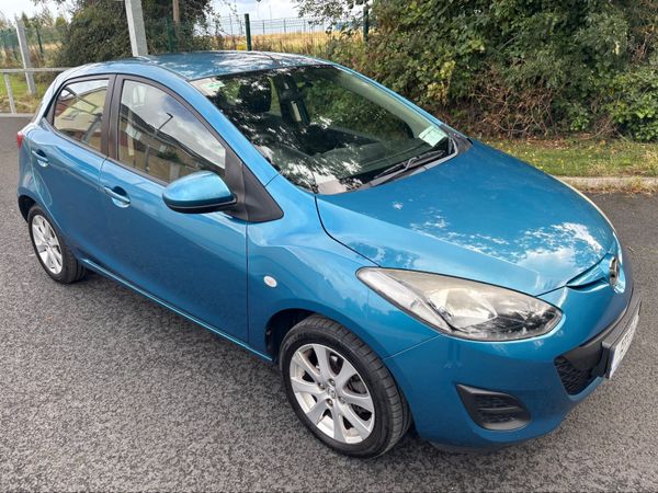Mazda Mazda2 Hatchback, Petrol, 2013, Blue