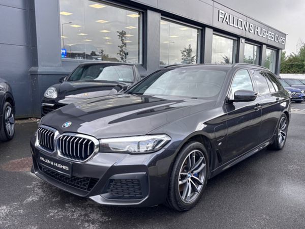 BMW 5-Series Estate, Petrol Hybrid, 2021, Grey