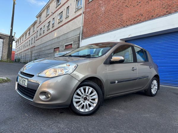 Renault Clio Hatchback, Ethanol Petrol, 2010, Gold