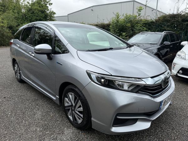 Honda Shuttle MPV, Petrol Hybrid, 2018, Silver