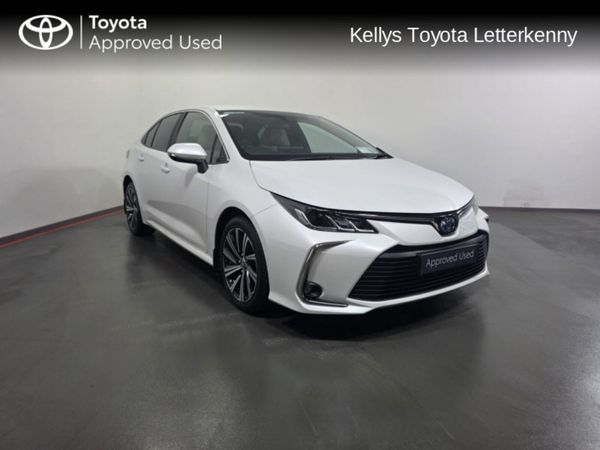 Toyota Corolla Saloon, Petrol Hybrid, 2022, White