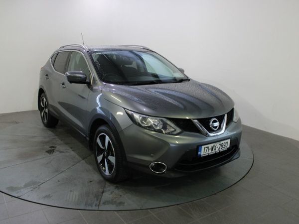 Nissan Qashqai SUV, Diesel, 2017, Grey