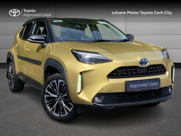 Toyota Yaris Hatchback, Petrol Hybrid, 2022, Yellow