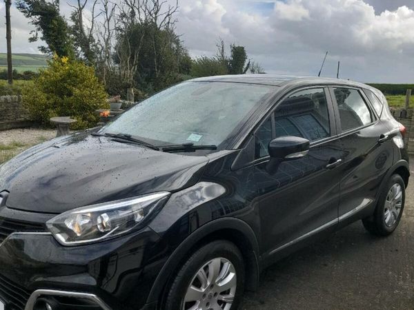 Renault Captur Hatchback, Diesel, 2016, Black