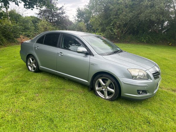Toyota Avensis Saloon, Diesel, 2008, Silver