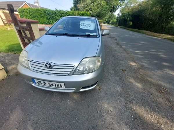 Toyota Corolla Saloon, Petrol, 2005, Silver