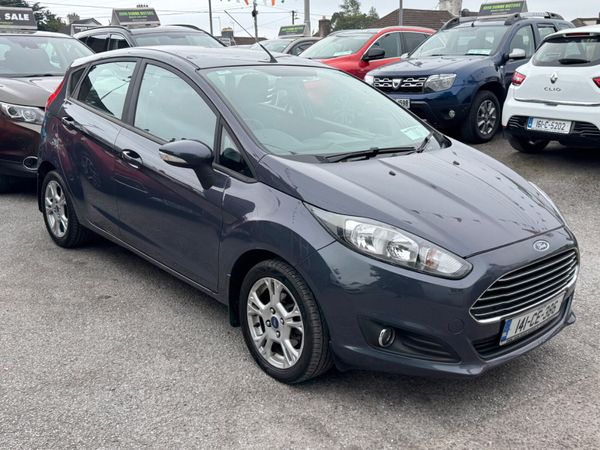 Ford Fiesta Hatchback, Petrol, 2014, Blue