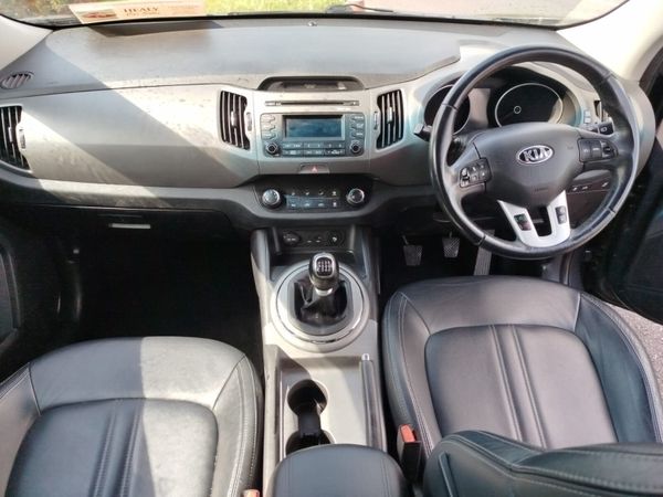 Kia Sportage SUV, Diesel, 2015, Silver