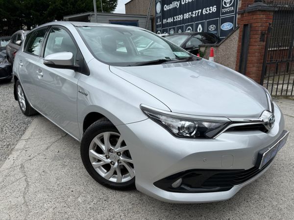 Toyota Auris Hatchback, Petrol Hybrid, 2017, Silver
