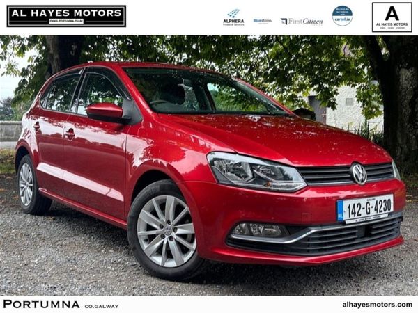 Volkswagen Polo Hatchback, Petrol, 2014, Red