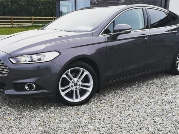Ford Mondeo Hatchback, Diesel, 2015, Grey