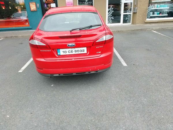 Ford Mondeo Hatchback, Diesel, 2010, Red