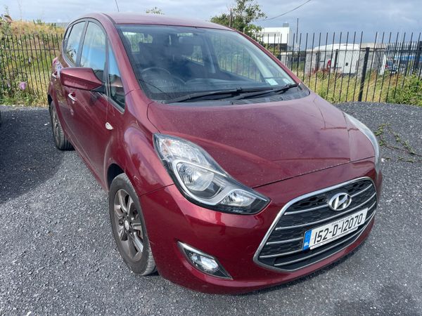 Hyundai ix20 MPV, Petrol, 2015, Red