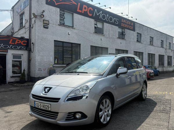 Peugeot 5008 MPV, Diesel, 2013, Silver