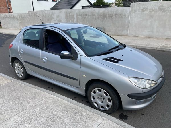 Peugeot 206 Hatchback, Petrol, 2006, Grey