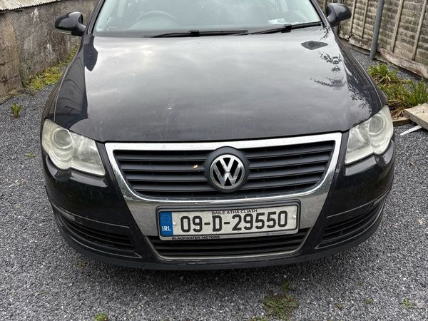 Volkswagen Passat Saloon, Diesel, 2009, Black