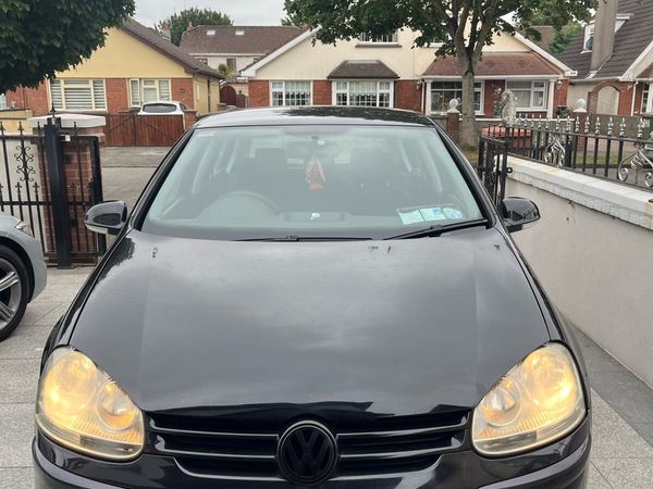 Volkswagen Golf Hatchback, Petrol, 2004, Black