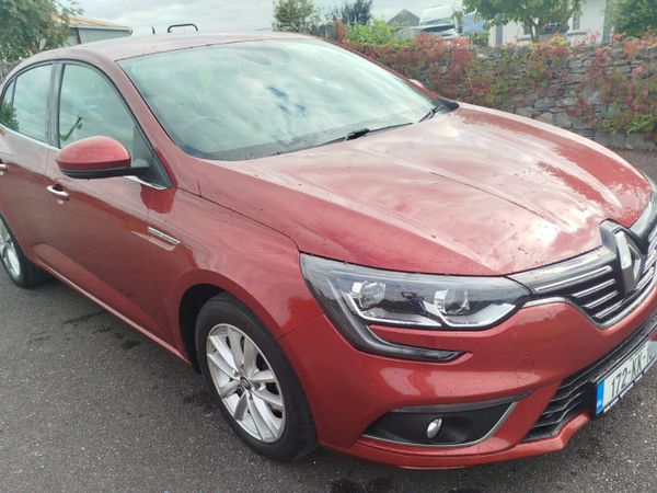 Renault Megane Saloon, Diesel, 2017, Red