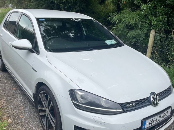 Volkswagen Golf Hatchback, Diesel, 2014, White