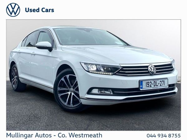 Volkswagen Passat Saloon, Diesel, 2019, White