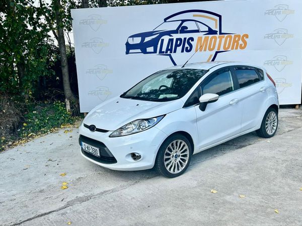 Ford Fiesta Hatchback, Diesel, 2012, White