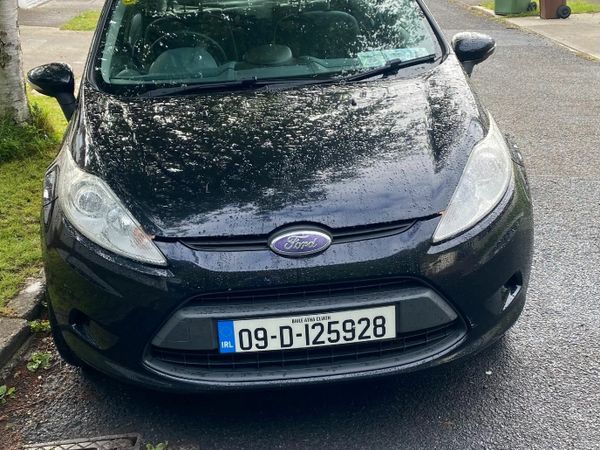 Ford Fiesta Hatchback, Petrol, 2009, Black
