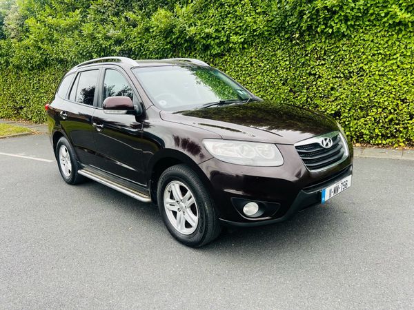 Hyundai Santa Fe SUV, Diesel, 2011, Red
