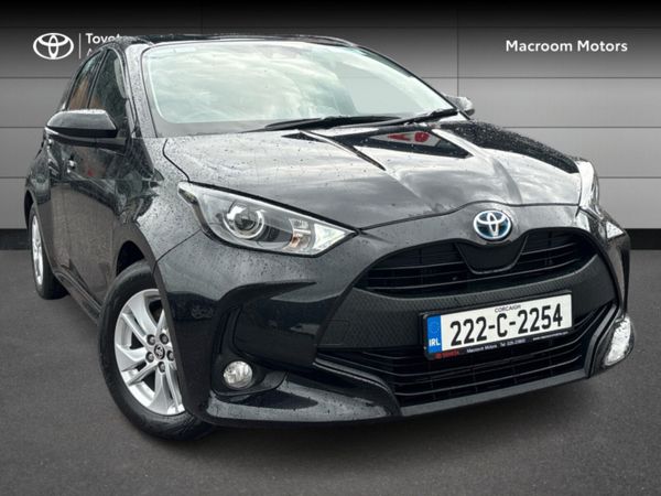 Toyota Yaris Hatchback, Petrol Hybrid, 2022, Black